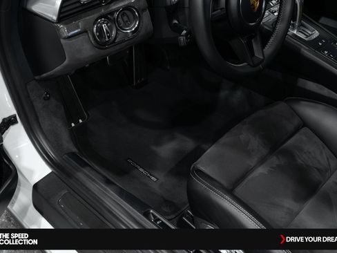 Used 2018 Porsche 911 GT3 image 15