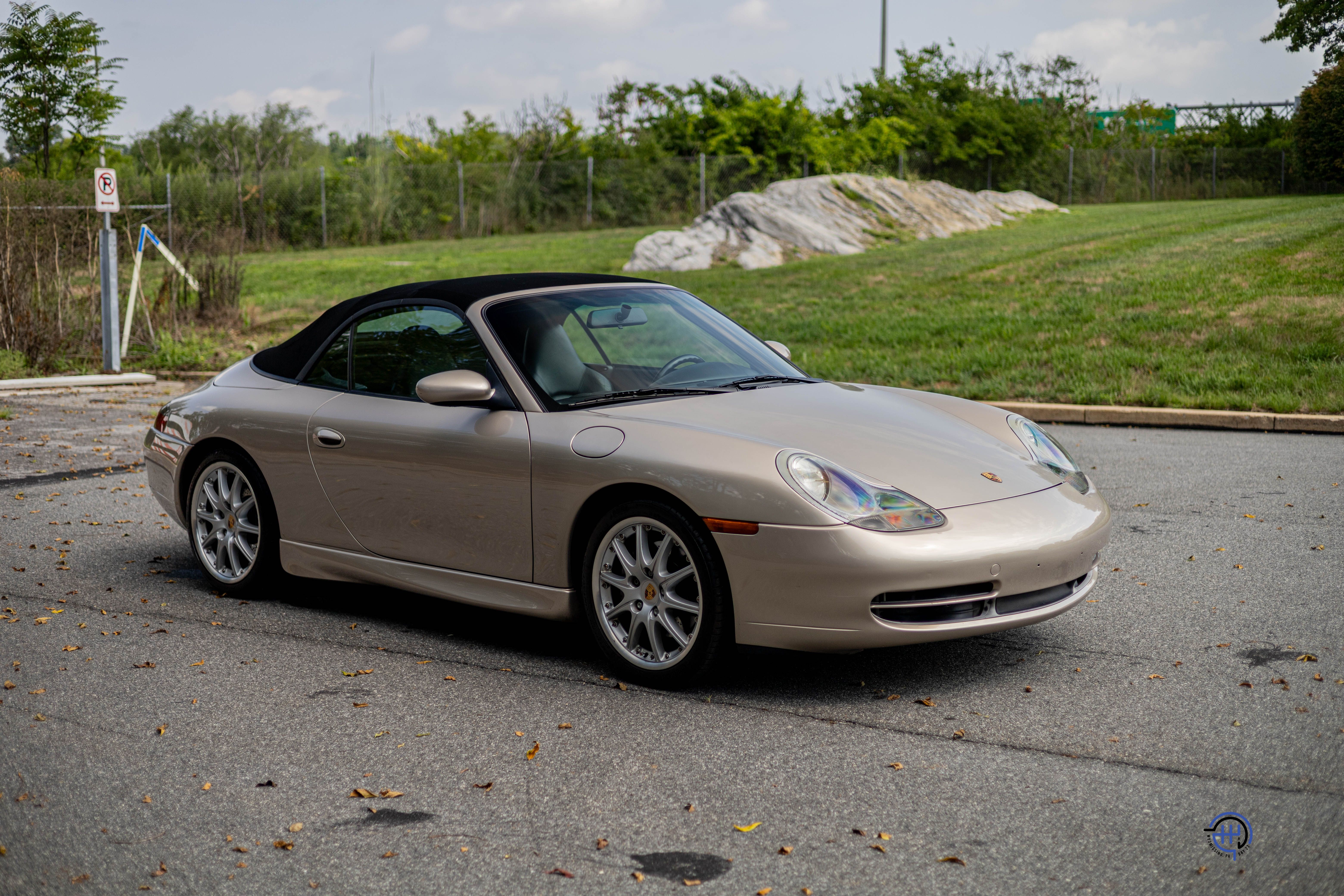 Used 2000 Porsche 911 Carrera Cabriolet RWD image 24