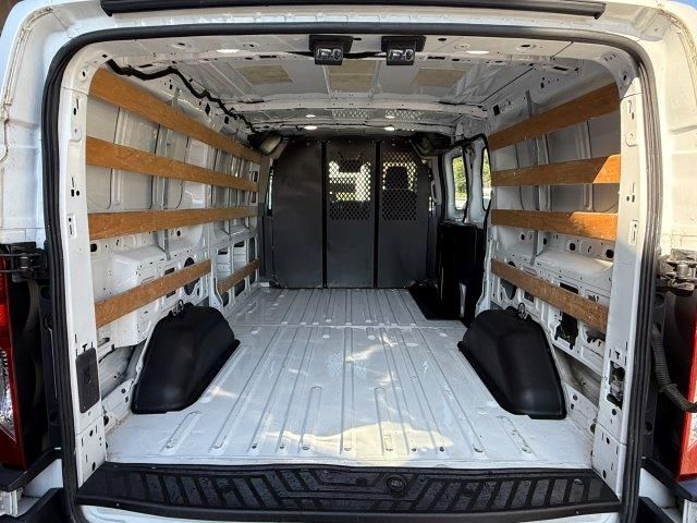 Used 2019 Ford Transit 250 130 Low Roof RWD image 9
