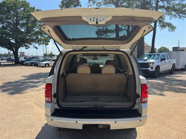 Used 2004 Ford Explorer 2WD Limited image 3
