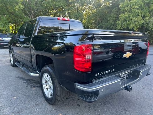 Used 2016 Chevrolet Silverado 1500 2WD Crew Cab LT image 3