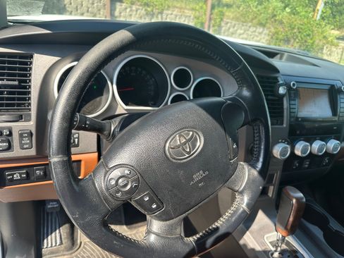 Used 2010 Toyota Tundra Limited image 19