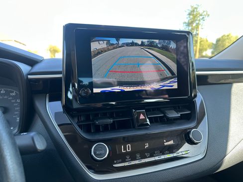 Used 2024 Toyota Corolla LE image 12