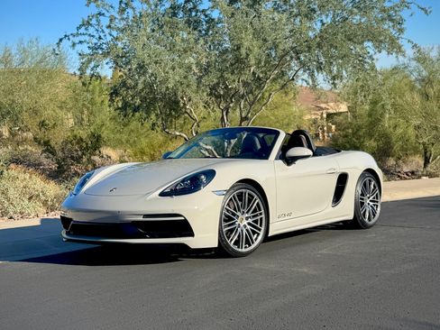 Used 2023 Porsche 718 Boxster GTS image 42