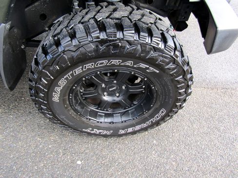 Used 2008 Jeep Wrangler Sahara image 10