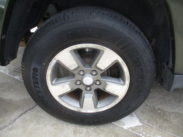 Used 2008 Jeep Liberty 2WD Sport image 13