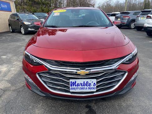 Used 2023 Chevrolet Malibu LT image 3