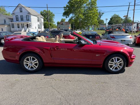 Used 2005 Ford Mustang GT Premium Convertible RWD image 22