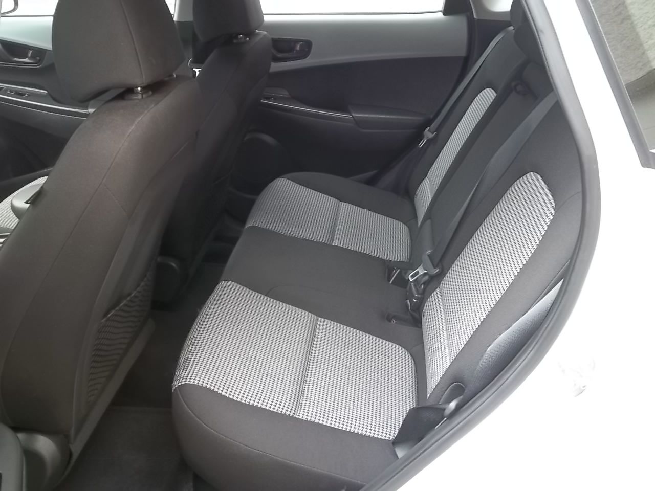 Used 2021 Hyundai Kona AWD SE image 25