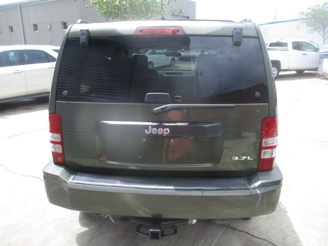 Used 2008 Jeep Liberty 2WD Sport image 7