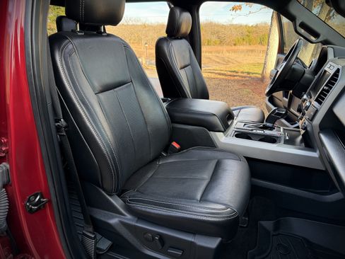 Used 2019 Ford F150 Lariat image 30