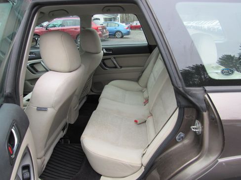 Used 2009 Subaru Outback 2.5i Premium image 14