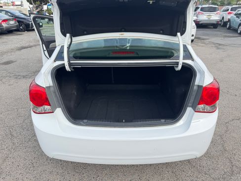 Used 2012 Chevrolet Cruze LT image 23