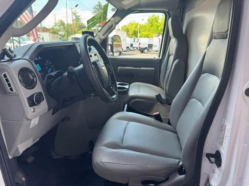 Used 2023 Ford E-350 and Econoline 350 Super Duty RWD image 14