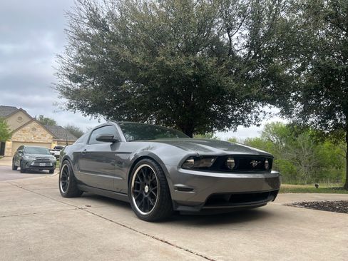 Used 2011 Ford Mustang GT Premium image 39