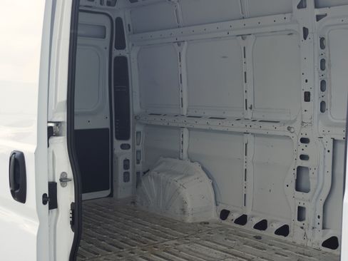 Used 2020 RAM ProMaster 2500 image 12