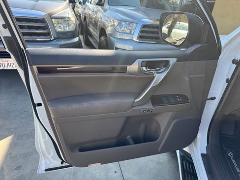 Used 2019 Lexus GX 460 Luxury image 22