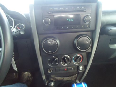 Used 2010 Jeep Wrangler Sport image 13