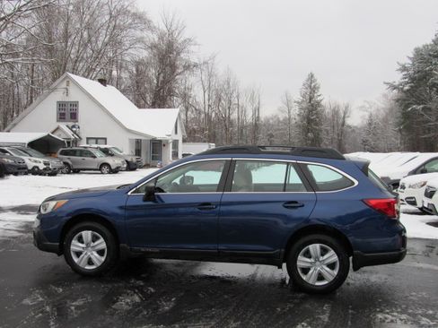 Used 2016 Subaru Outback 2.5i Premium image 7
