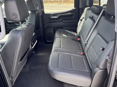 Used 2024 GMC Sierra 1500 Elevation image 15