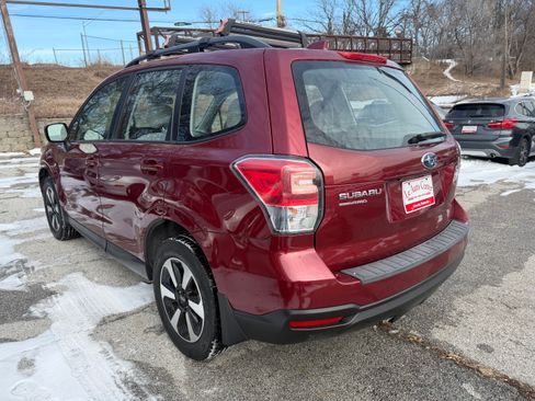 Used 2017 Subaru Forester 2.5i image 7
