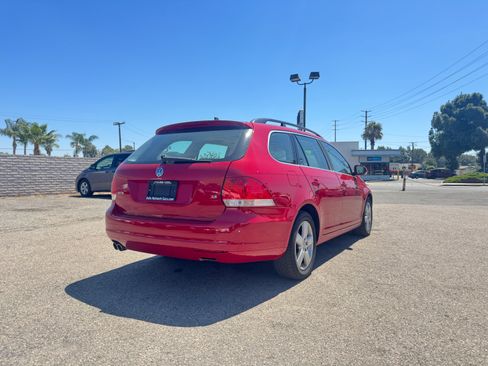 Used 2009 Volkswagen Jetta SE SportWagen FWD image 8