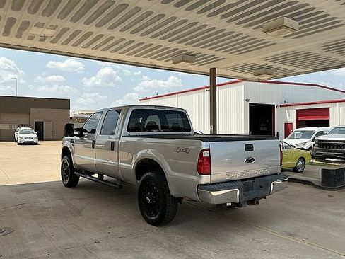 Used 2010 Ford F250 4x4 Crew Cab XLT w/ Texas Ed. image 7