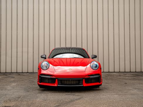 Used 2023 Porsche 911 Turbo S image 4