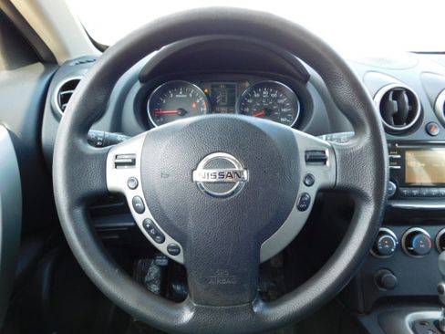 Used 2013 Nissan Rogue SV image 15