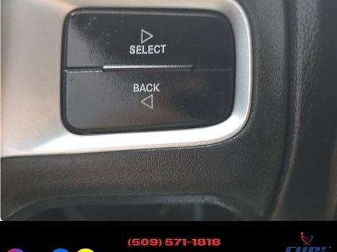 Used 2010 Dodge Ram 1500 Truck SLT image 11