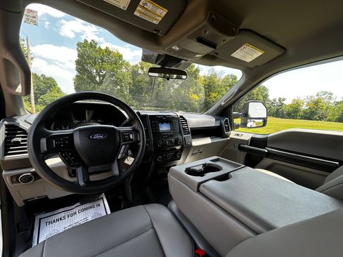Used 2022 Ford F250 4x4 SuperCab Super Duty image 16
