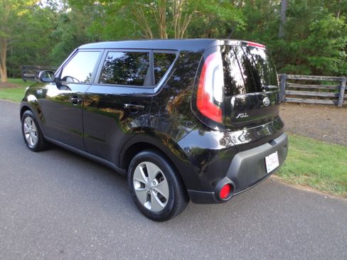 Used 2015 Kia Soul image 4