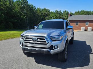 Used 2020 Toyota Tacoma Limited image 1