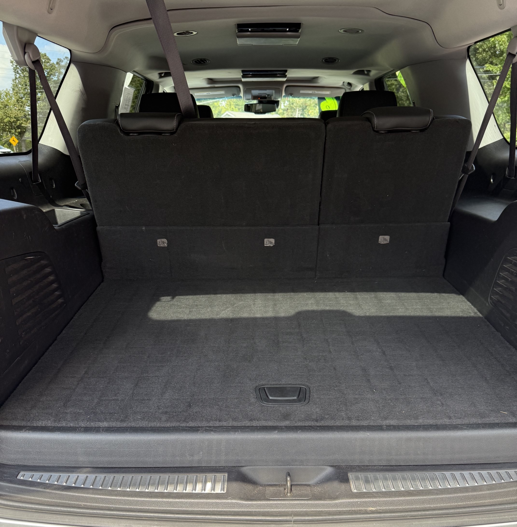 Used 2016 GMC Yukon XL 2WD SLT image 8