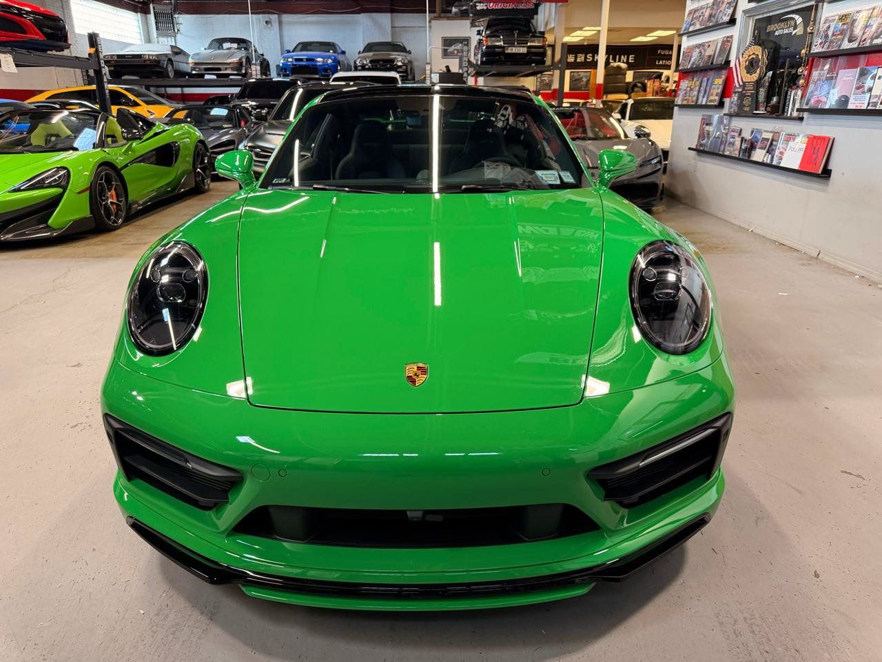 Used 2023 Porsche 911 Carrera GTS Coupe RWD image 2