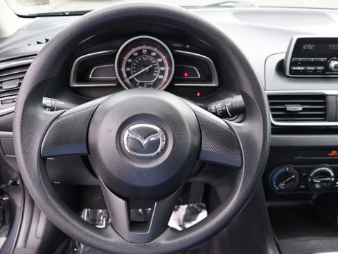 Used 2015 MAZDA MAZDA3 i SV image 18