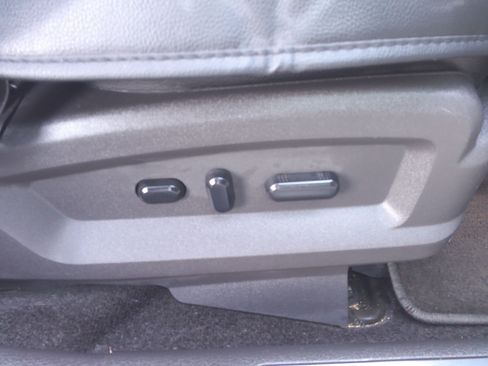 Used 2015 Lincoln MKX image 36