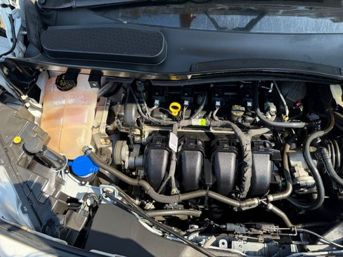 Used 2022 Ford Transit Connect XL image 23