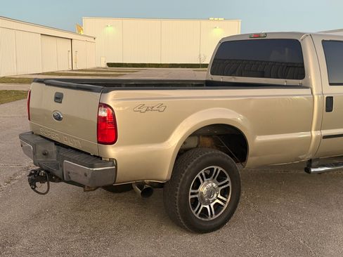 Used 2010 Ford F350 Lariat image 46