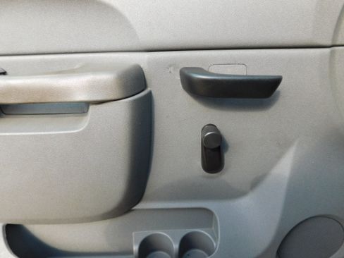 Used 2013 Chevrolet Silverado 3500 image 11