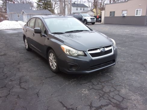 Used 2012 Subaru Impreza 2.0i image 3