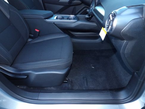 New 2026 Chevrolet Equinox EV LT image 21