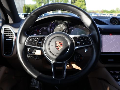 Used 2019 Porsche Cayenne E-Hybrid AWD/4WD image 20