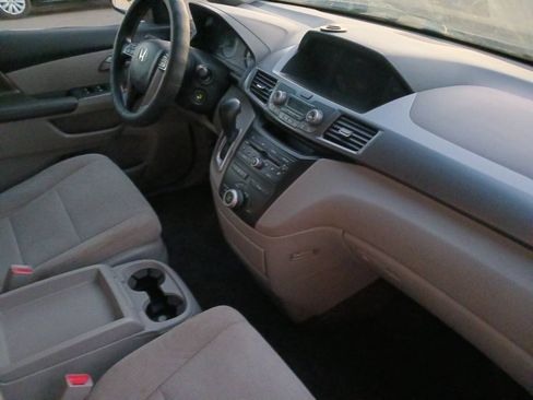 Used 2012 Honda Odyssey EX image 12