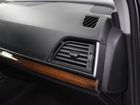 Used 2023 Audi Q5 2.0T Premium image 42