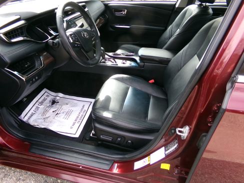 Used 2014 Toyota Avalon XLE image 8