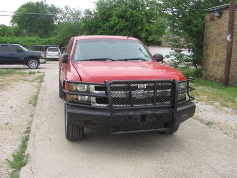 Used 2011 Chevrolet Silverado 1500 LT image 2