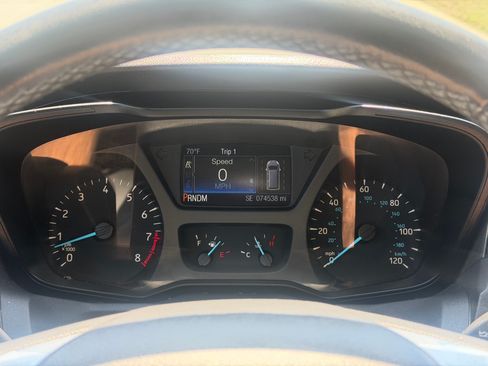 Used 2019 Ford Transit 250 148 Low Roof RWD image 8