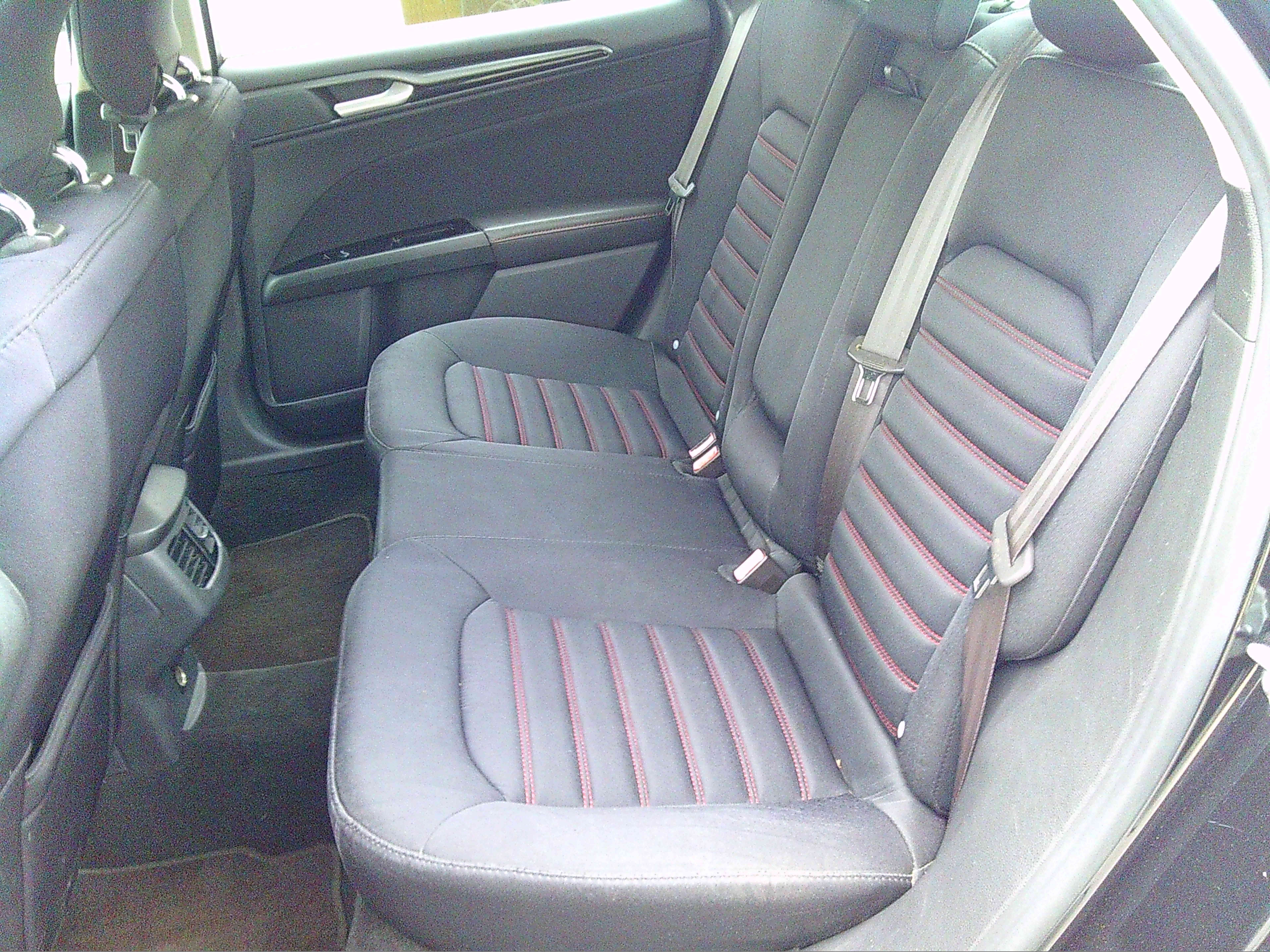 Used 2013 Ford Fusion SE FWD image 11