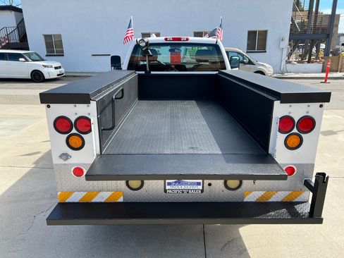 Used 2011 GMC Sierra 2500 W/T image 7